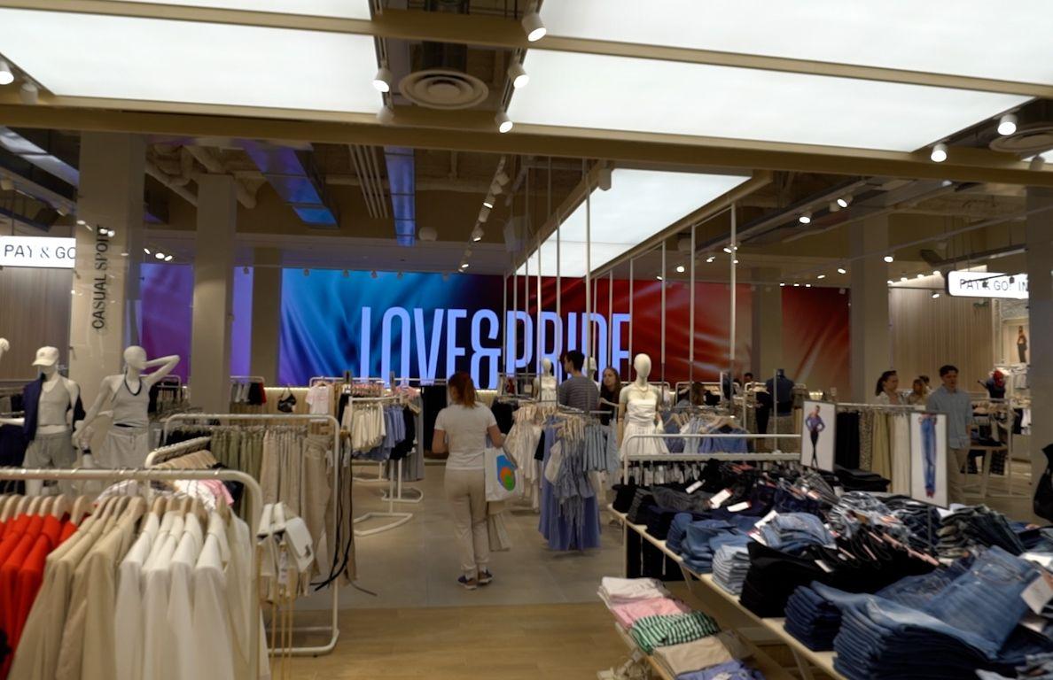 Fabric Flow x Pride @Flagship Store